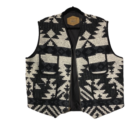 Woolrich Other - Woolrich Aztec Pattern Vest